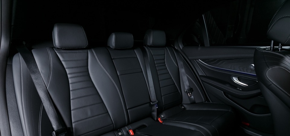 S8-mercedes-classe-e-restylee-la-classeeeuh-salon-de-l-auto-caradisiac-643183